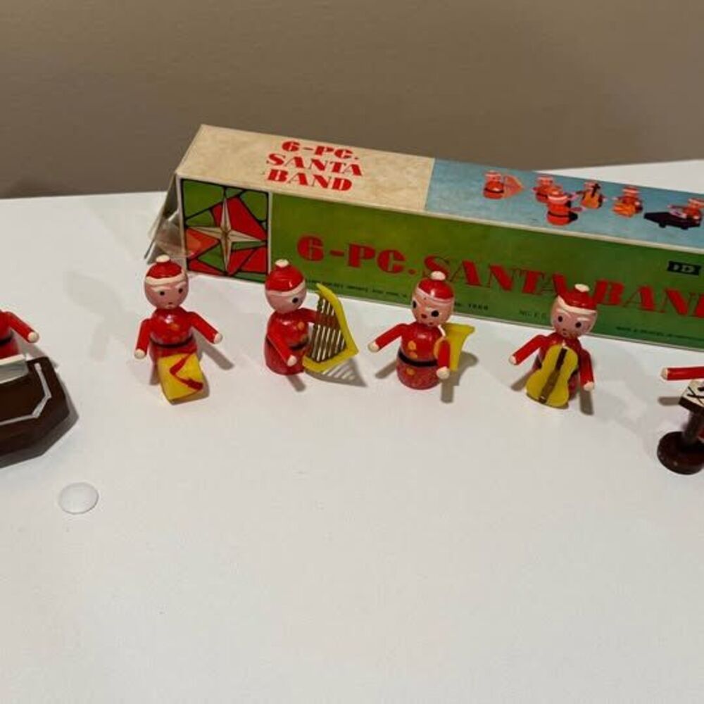 Vintage 1969 Dan-Dee 6-Pc. Santa Band Figurine Set with Original Box